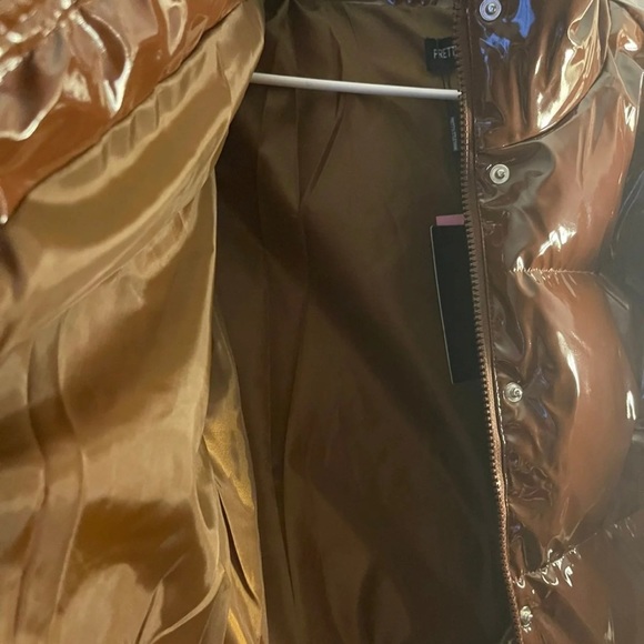 Brown vinyl puffer jacket - Picture 5 of 9